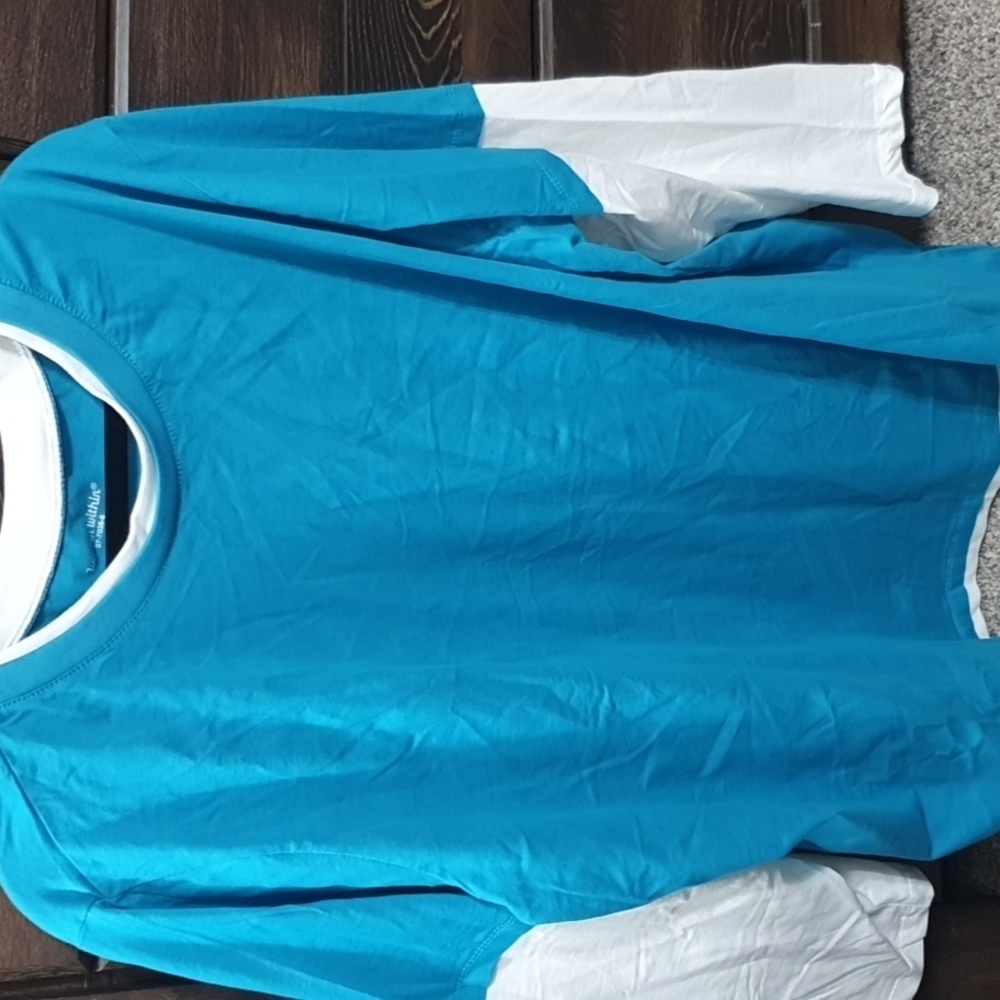 New 3x Long Sleeve Multi Look T